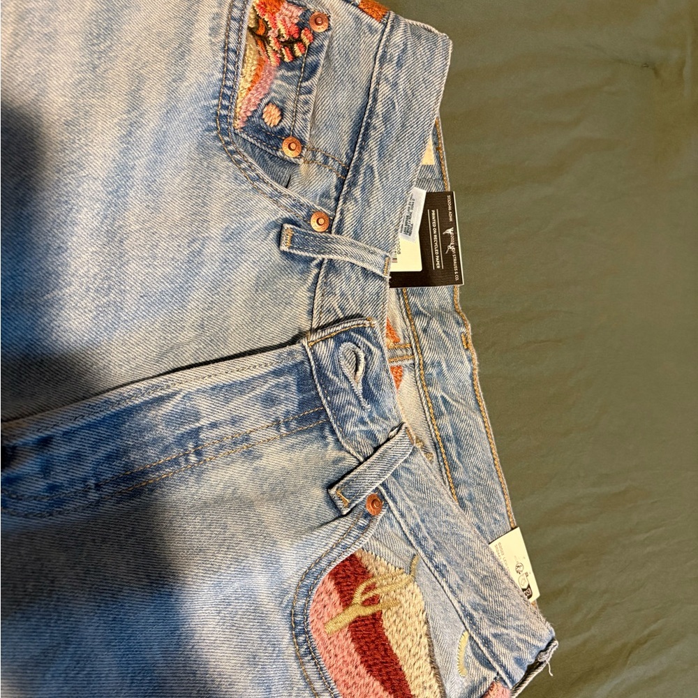 Levis women ankle pants - Picture 2 of 6
